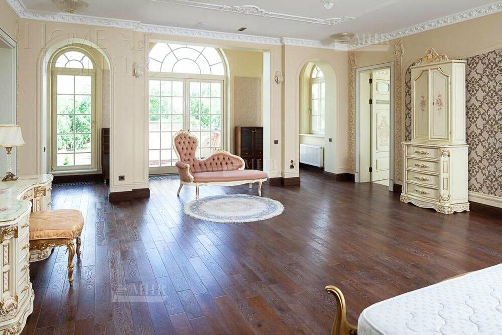 2-этажный коттедж 1 700 м² с отделкой