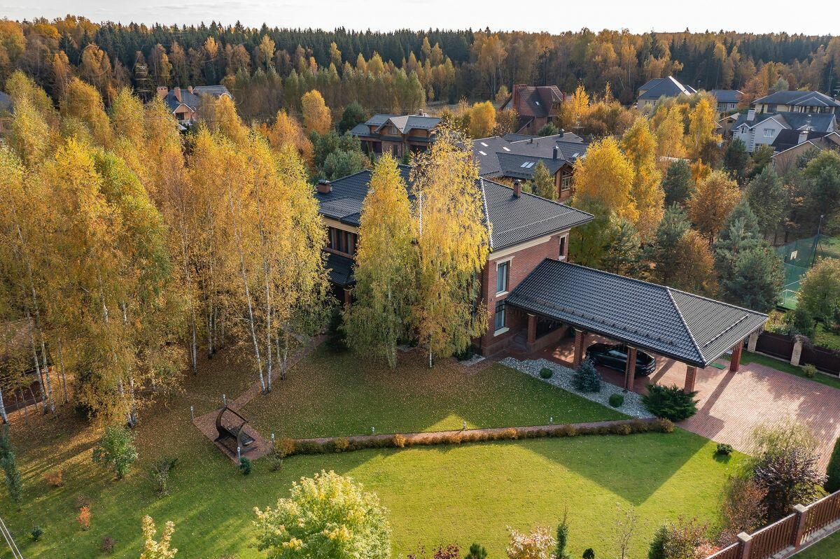 2-этажный коттедж 530 м² с отделкой