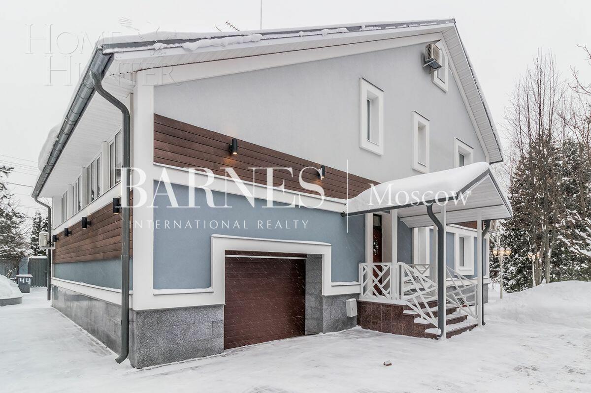 2-этажный коттедж 443 м² с отделкой