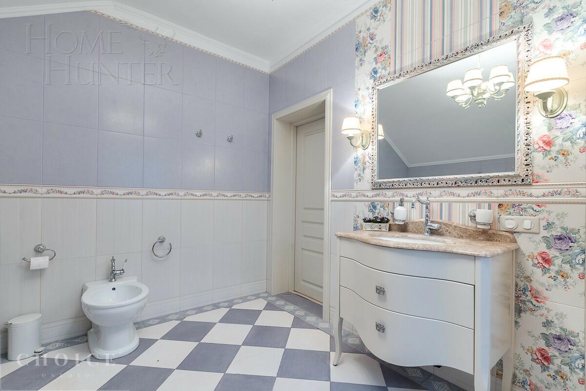 2-этажный коттедж 440 м² с отделкой