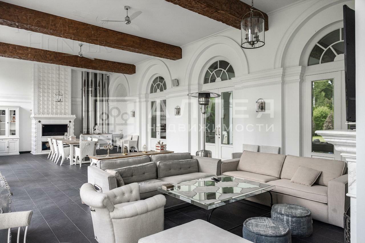 2-этажный коттедж 2 000 м² с отделкой