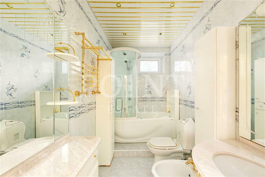 КОТТЕДЖ 900 м² с отделкой