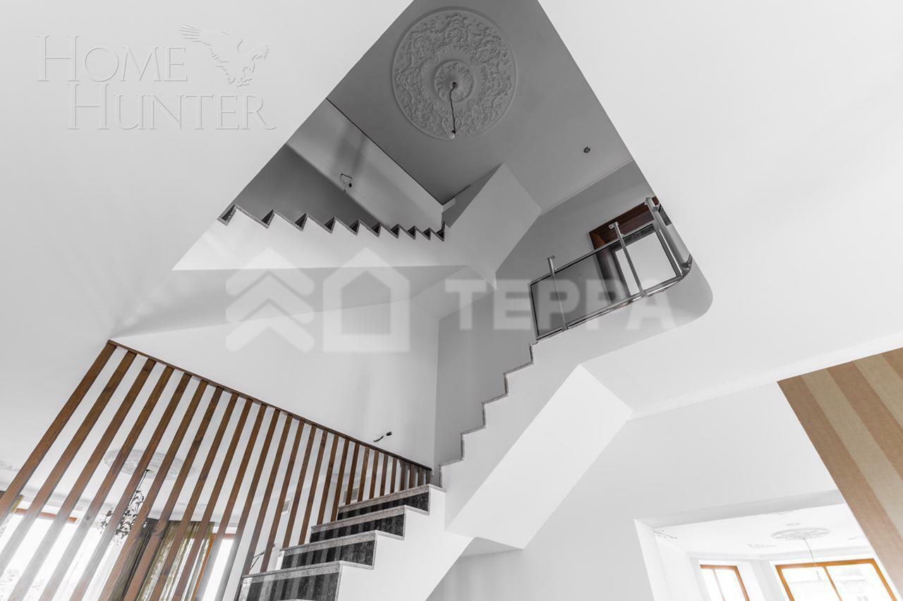 2-этажный коттедж 750 м² с отделкой