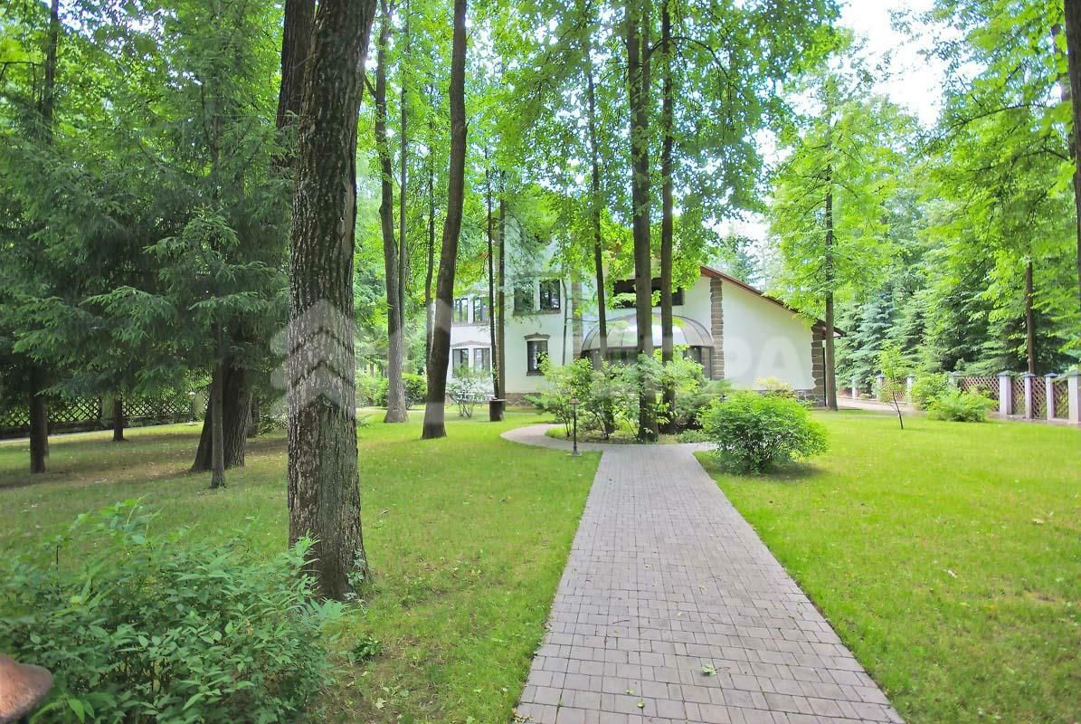 2-этажный коттедж 630 м² с отделкой