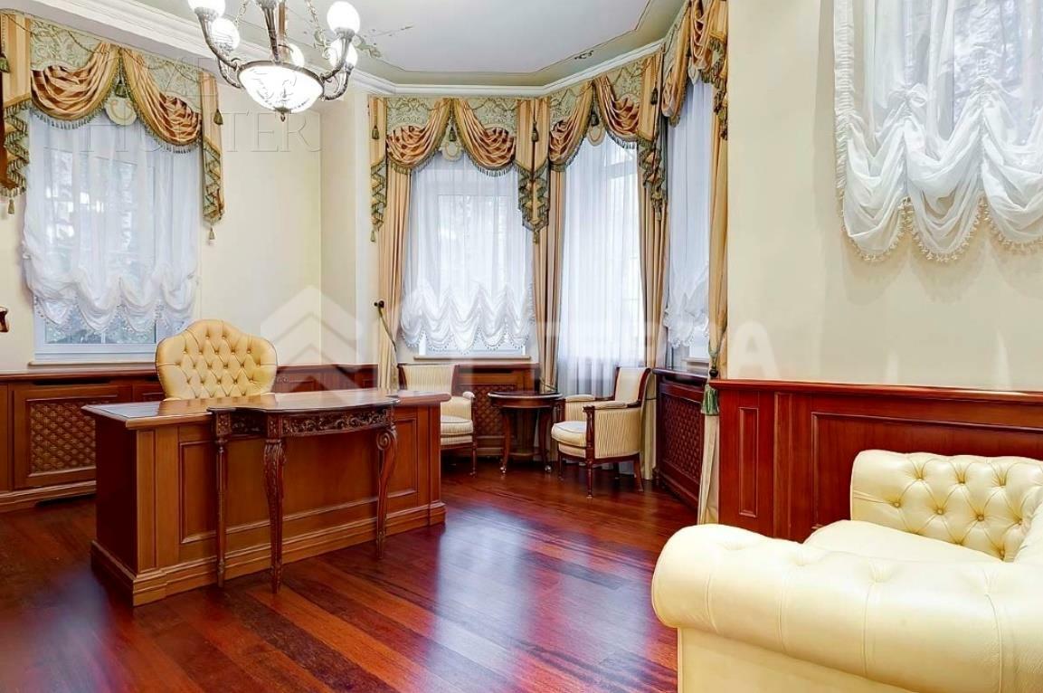 2-этажный коттедж 1 200 м² с отделкой