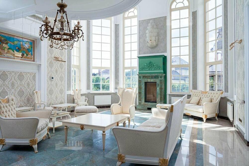 2-этажный коттедж 1 700 м² с отделкой