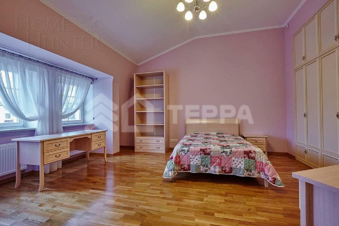 3-этажный таунхаус 370 м² с отделкой