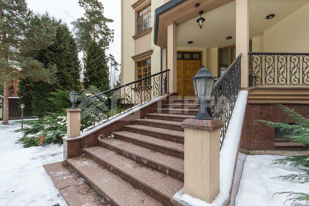 2-этажный коттедж 1 159 м² с отделкой