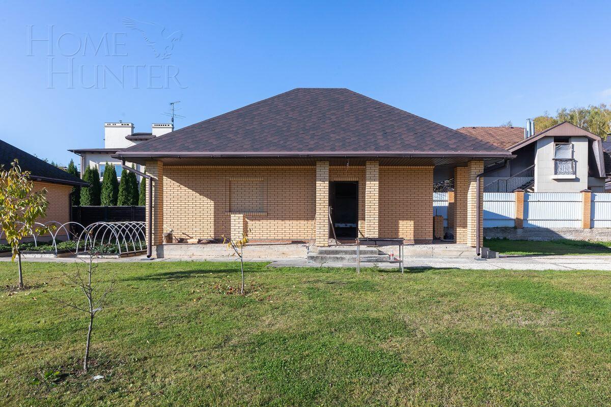 2-этажный коттедж 350 м² с отделкой