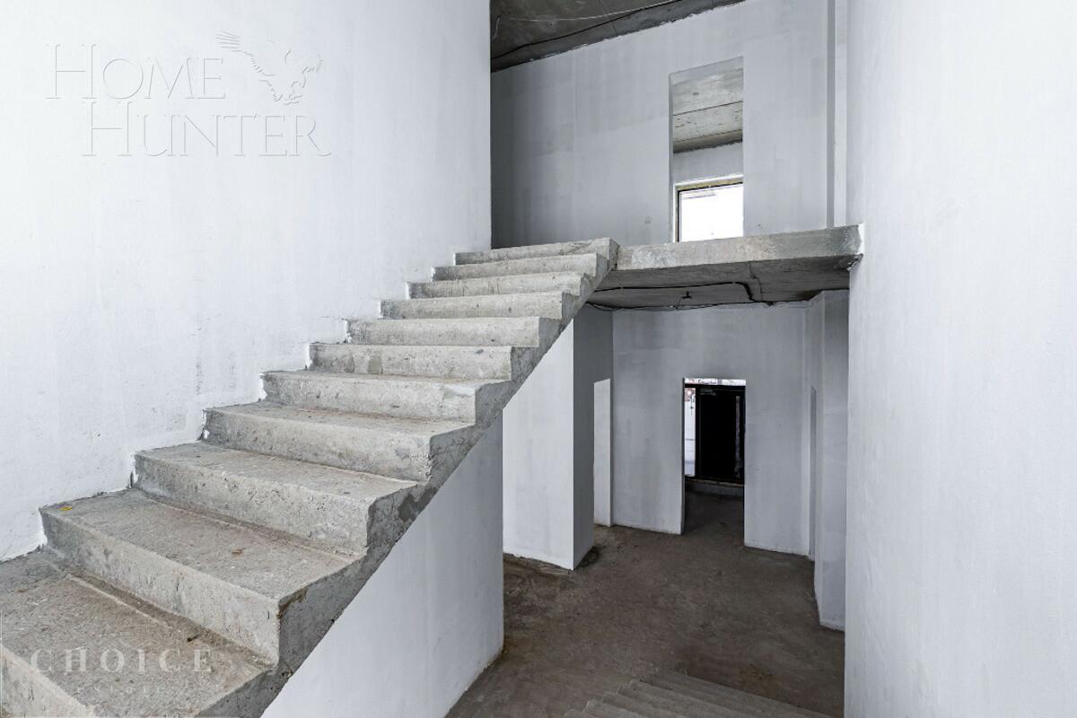 2-этажный коттедж 853.2 м² без отделки