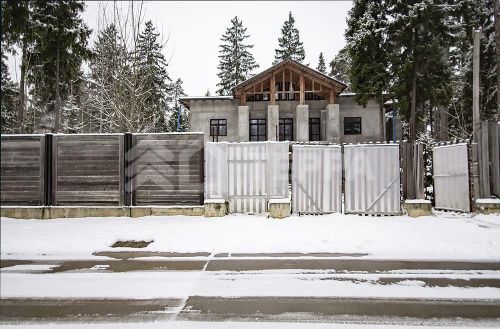 2-этажный коттедж 1 350 м² без отделки