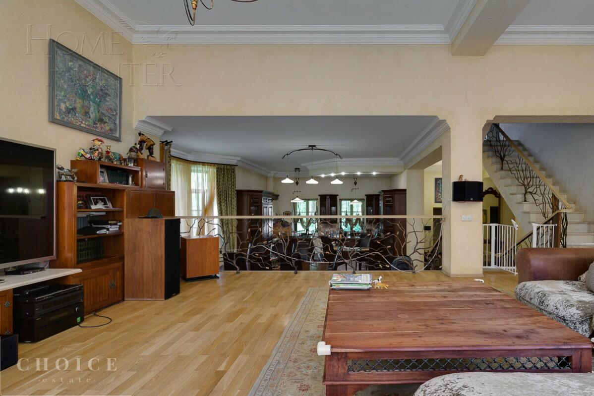 2-этажный коттедж 550 м² с отделкой