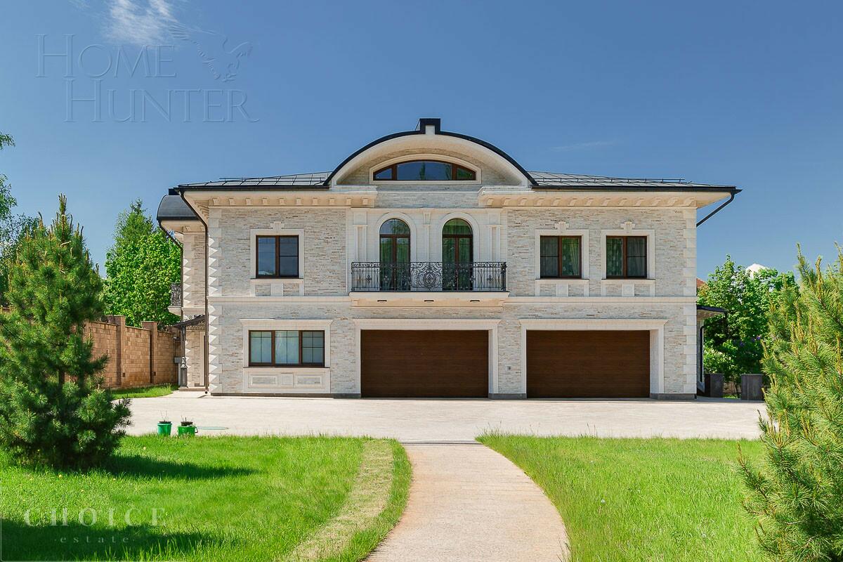 3-этажный коттедж 2 350 м² без отделки