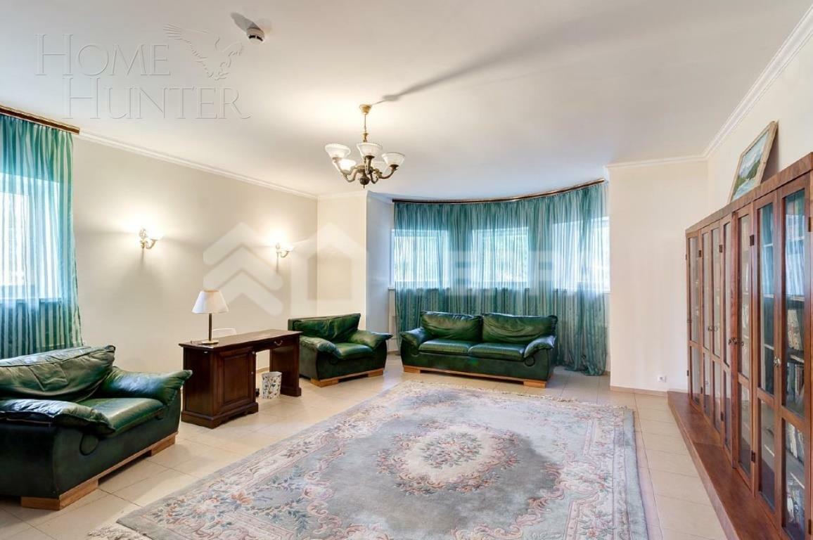 2-этажный коттедж 600 м² с отделкой