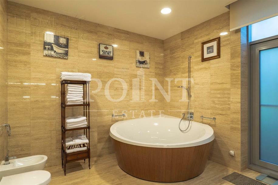 1-этажный коттедж 650 м² с отделкой