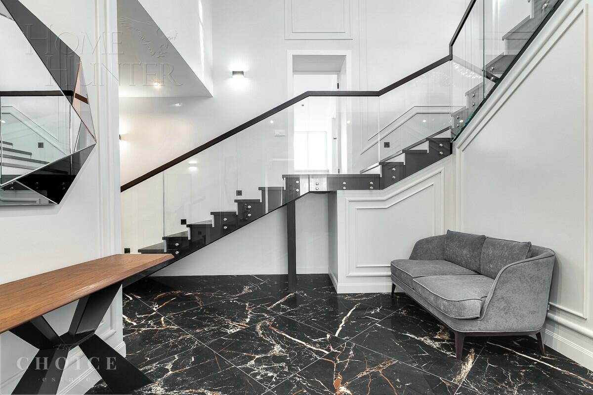 2-этажный коттедж 443 м² с отделкой