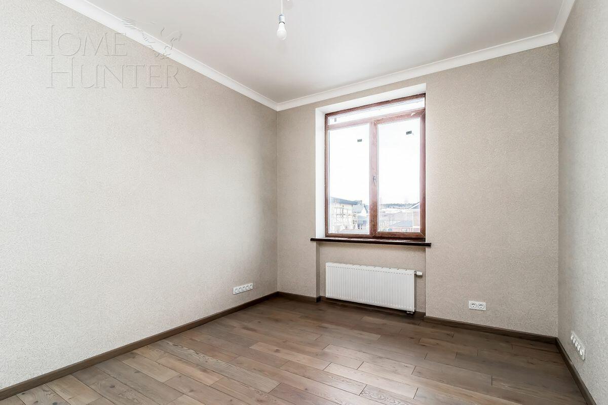 2-этажный коттедж 400 м² с отделкой