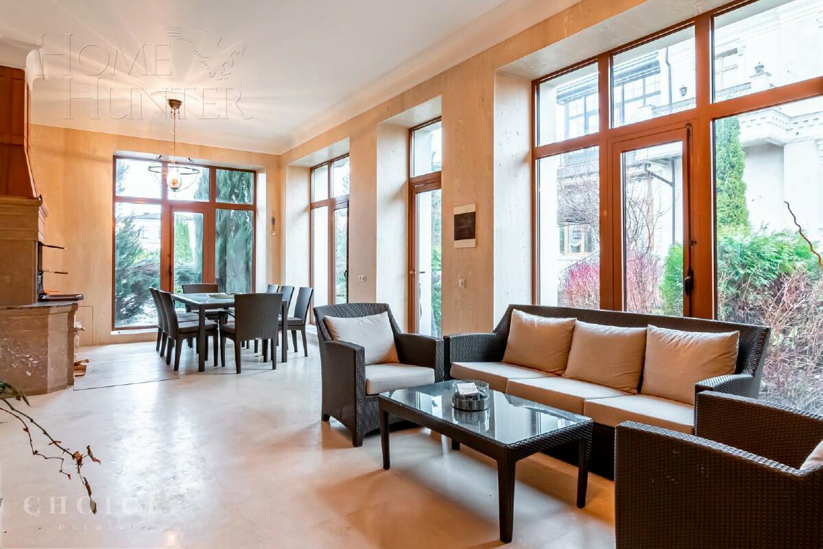 2-этажный коттедж 1 100 м² с отделкой