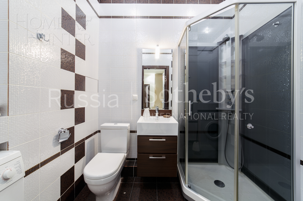 3-КОМН. КВАРТИРА С ОТДЕЛКОЙ 131 М² НА 4 ЭТАЖЕ