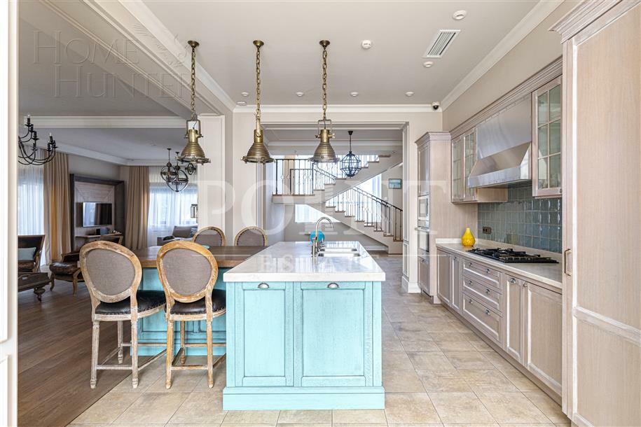 2-этажный коттедж 720 м² с отделкой