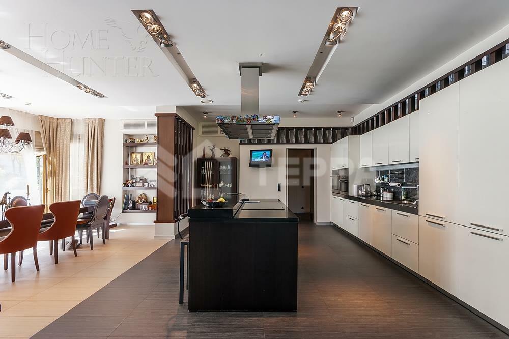 2-этажный коттедж 1 200 м² с отделкой