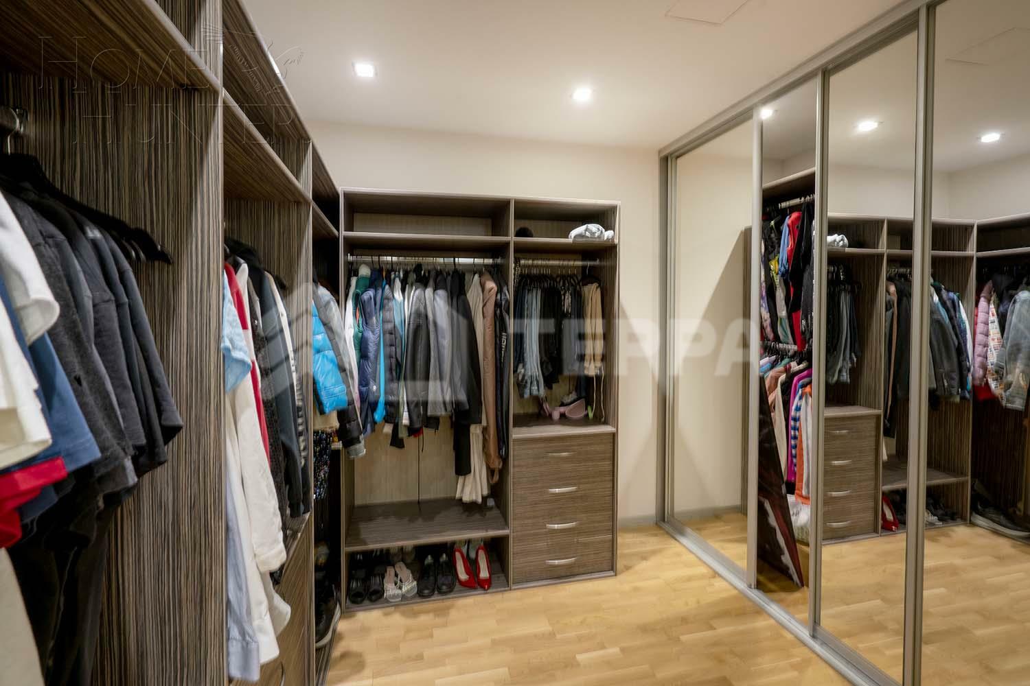 3-этажный таунхаус 350 м² с отделкой