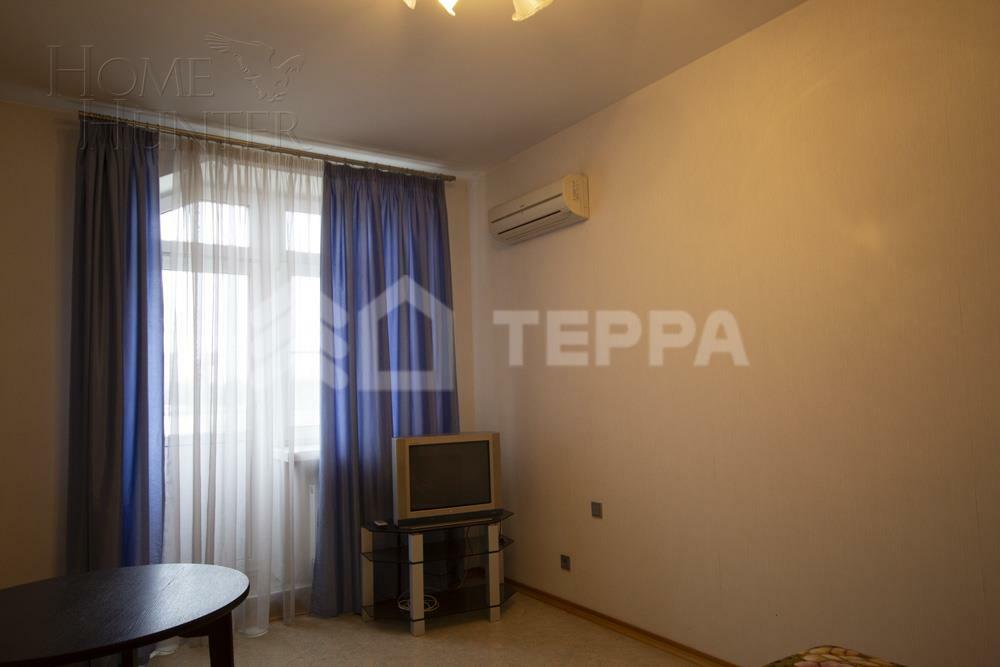 4-этажный таунхаус 240 м² с отделкой