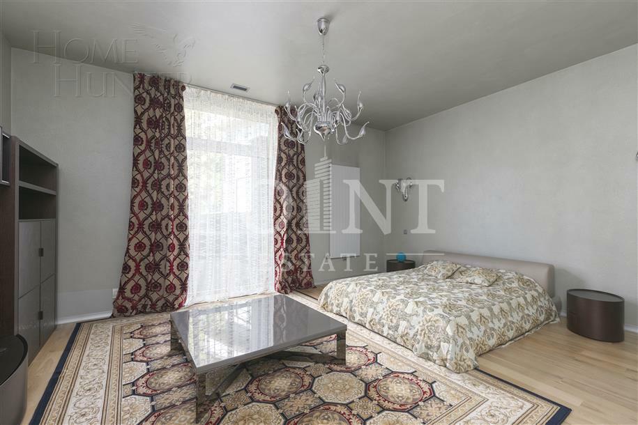 2-этажный коттедж 1 230 м² с отделкой