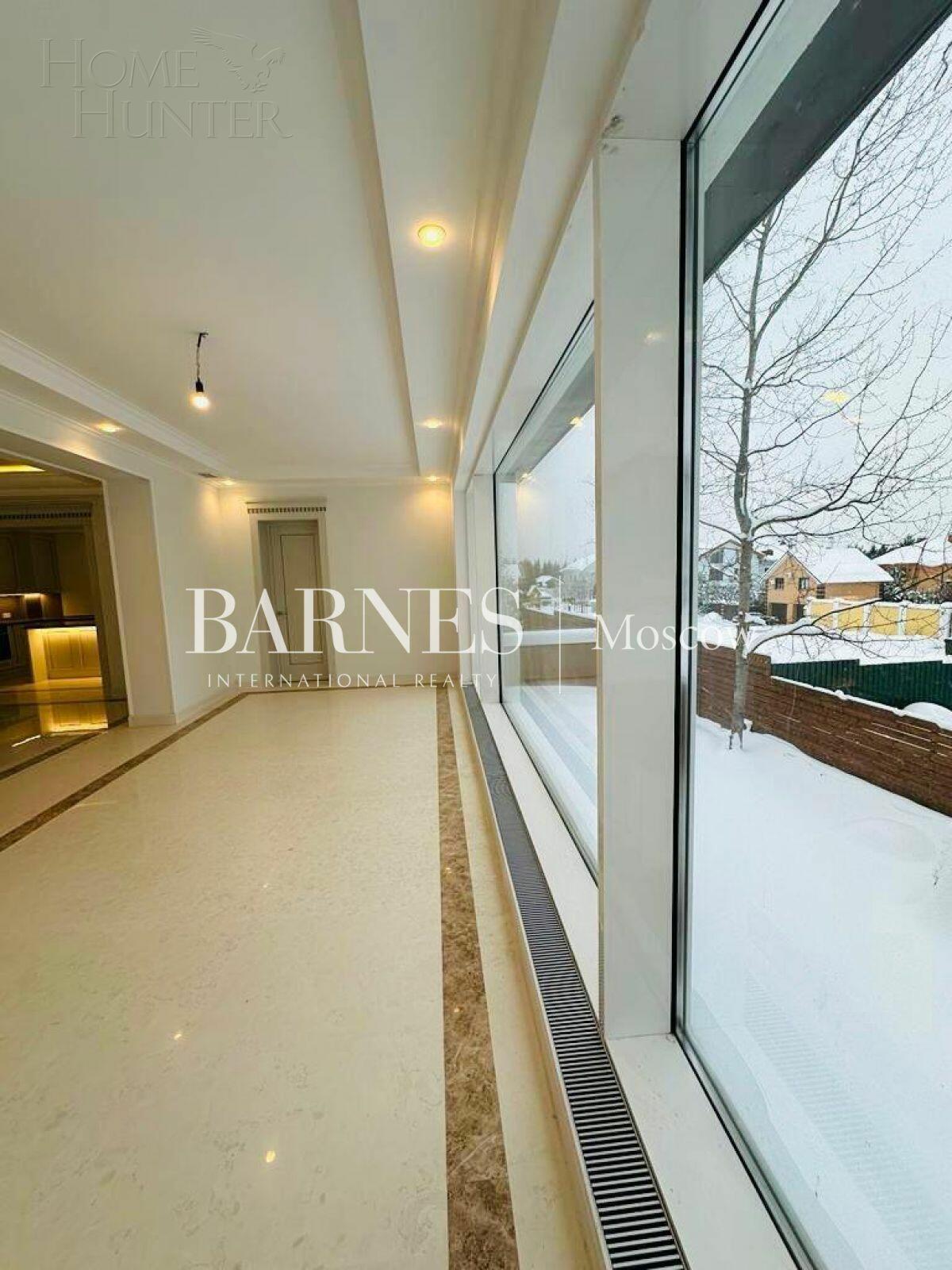 2-этажный коттедж 400 м² с отделкой