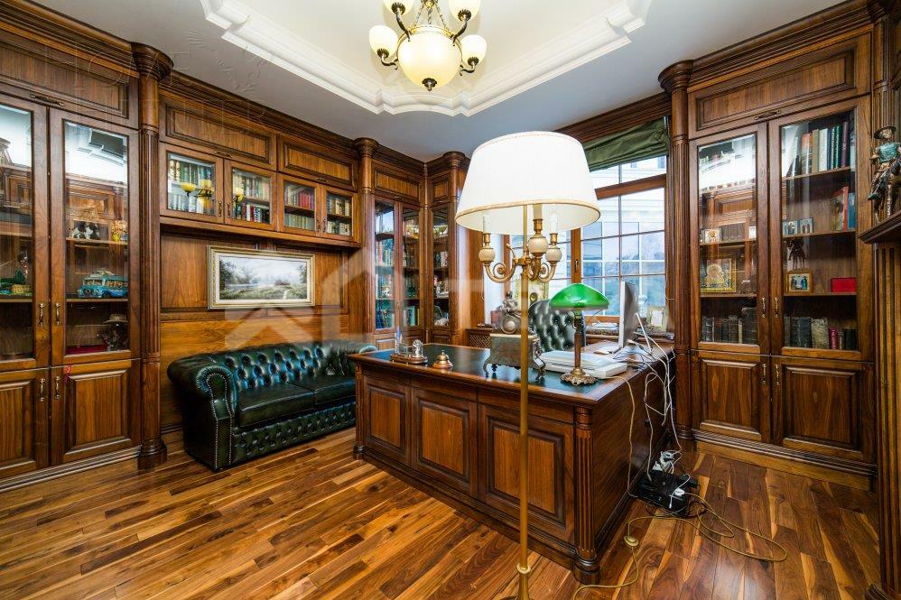 2-этажный коттедж 1 400 м² с отделкой