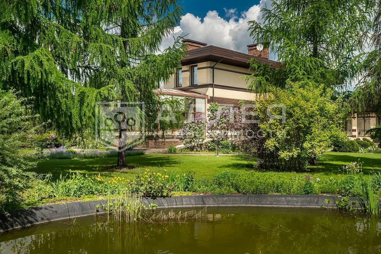 2-этажный коттедж 750 м² с отделкой