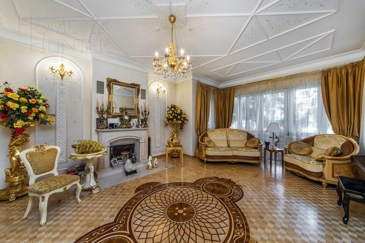 3-этажный коттедж 780 м² с отделкой