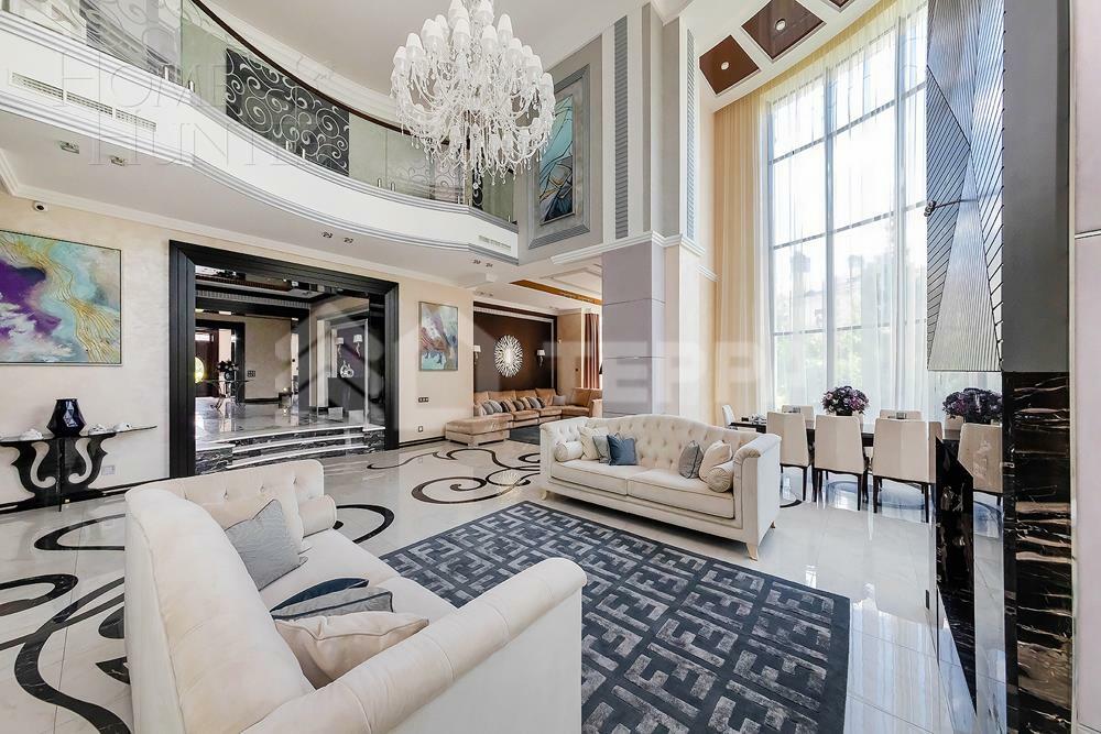 3-этажный коттедж 768 м² с отделкой