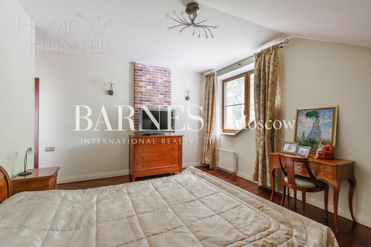 2-этажный коттедж 398.2 м² с отделкой