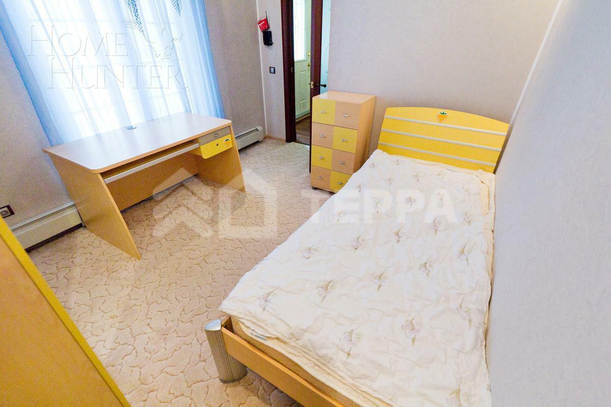 2-этажный коттедж 300 м² с отделкой