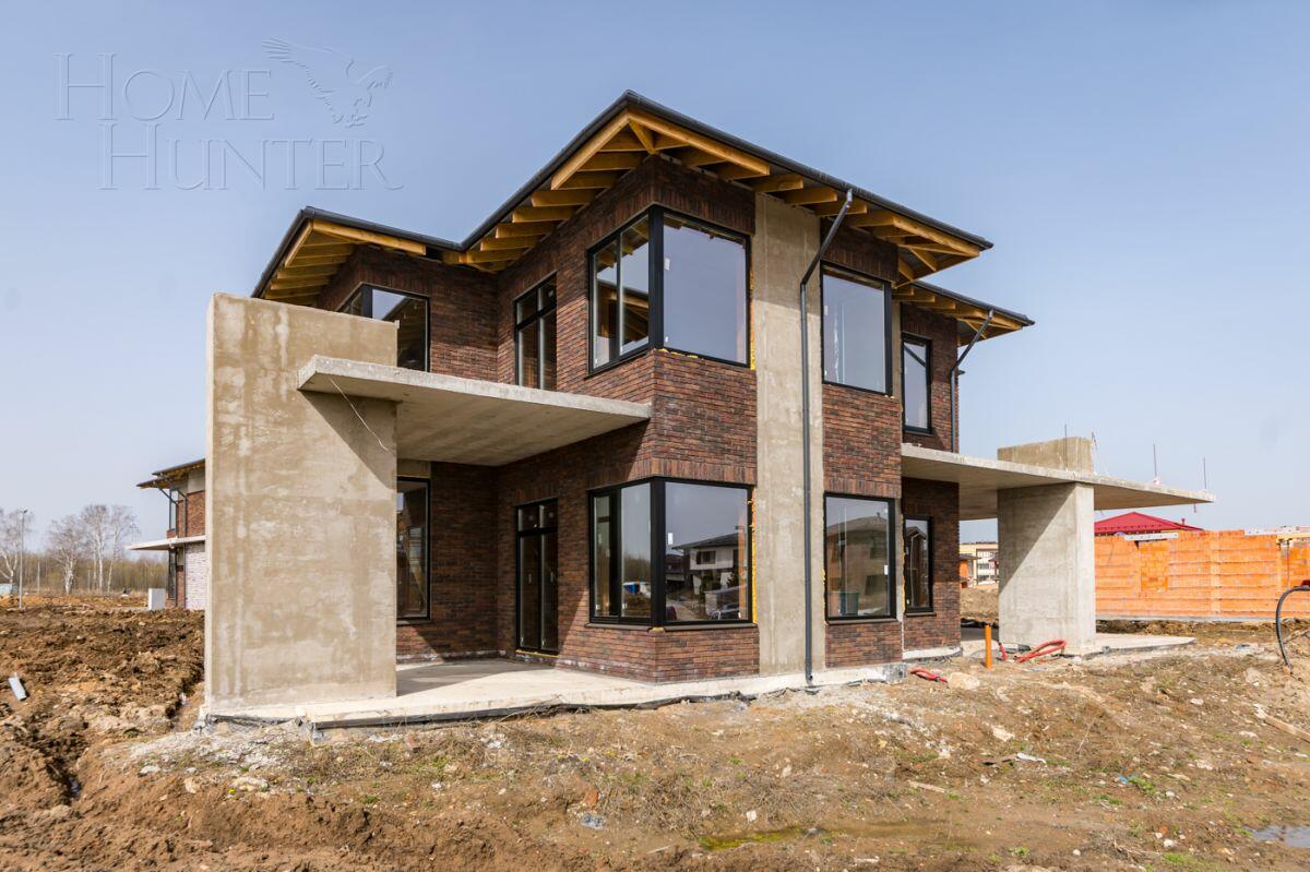 2-этажный коттедж 320 м² без отделки