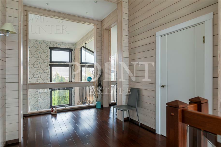 2-этажный коттедж 300 м² с отделкой