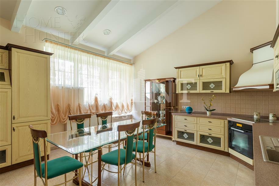 2-этажный коттедж 1 200 м² с отделкой