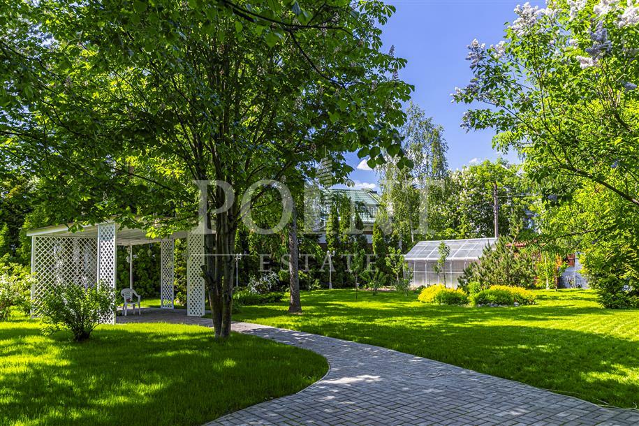 3-этажный коттедж 400 м² с отделкой