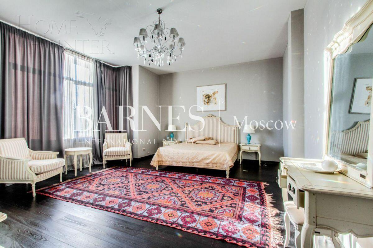 2-этажный коттедж 357 м² с отделкой