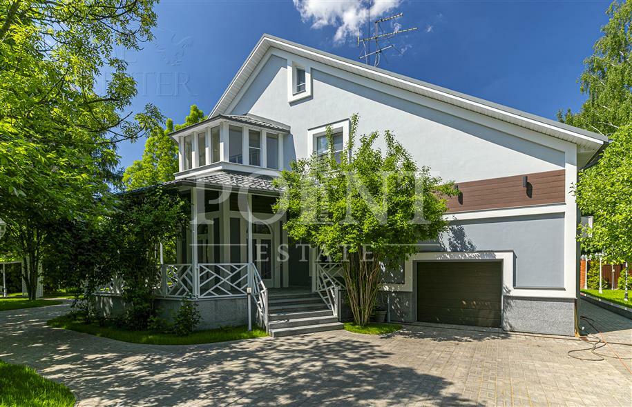 3-этажный коттедж 400 м² с отделкой