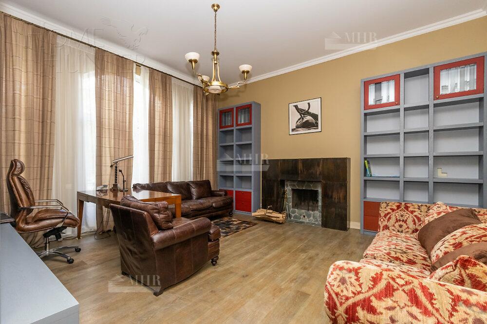 2-этажный коттедж 333 м² с отделкой