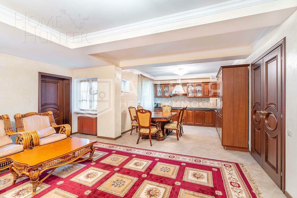 2-этажный коттедж 3 817 м² с отделкой