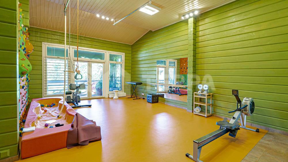 2-этажный коттедж 1 500 м² с отделкой