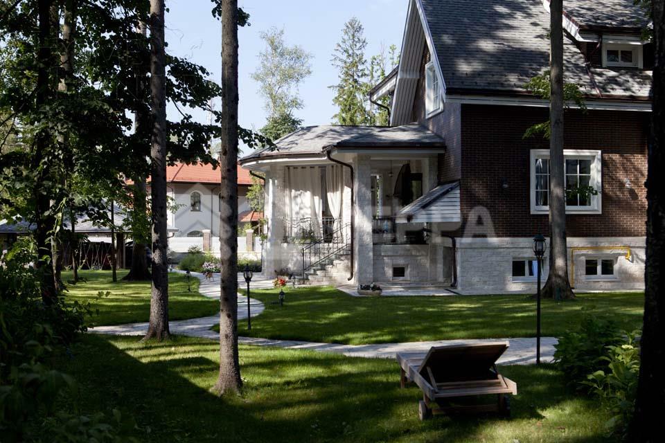 2-этажный коттедж 670 м² с отделкой