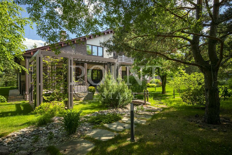 2-этажный коттедж 720 м² с отделкой