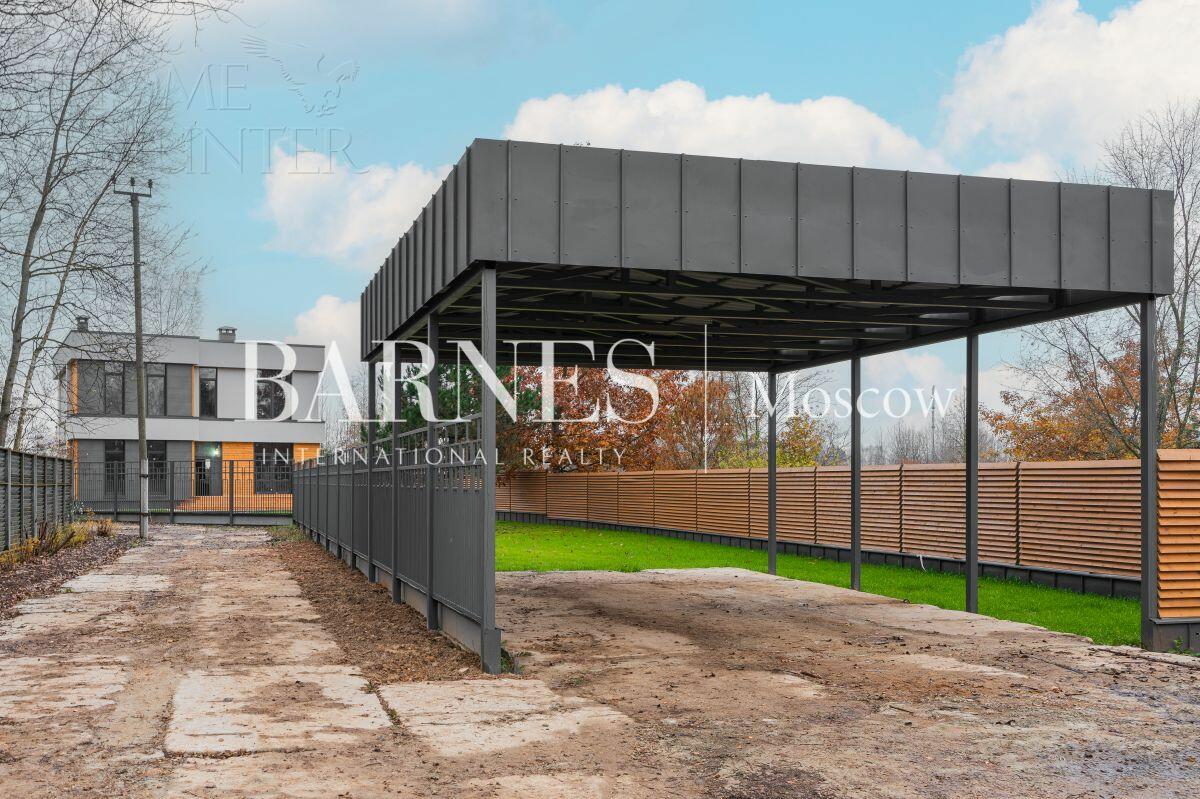 2-этажный коттедж 250 м² без отделки