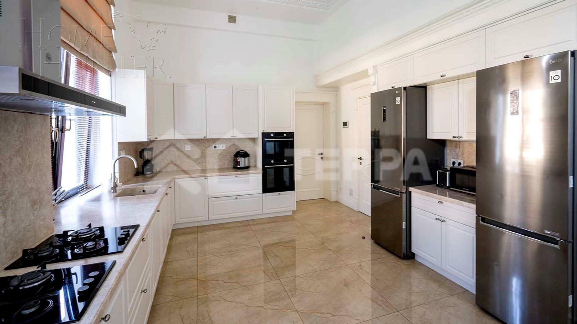 2-этажный коттедж 1 667 м² с отделкой