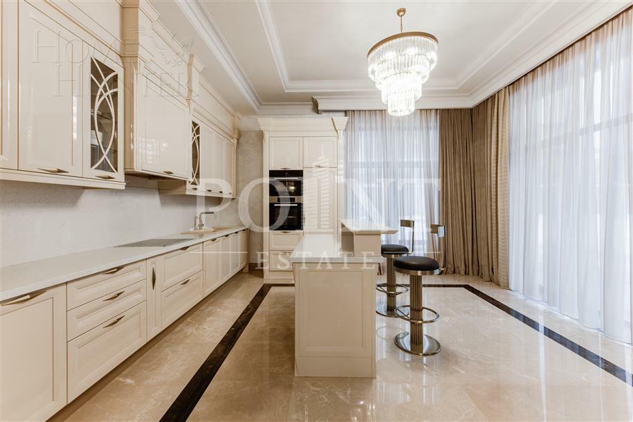 2-этажный коттедж 400 м² с отделкой