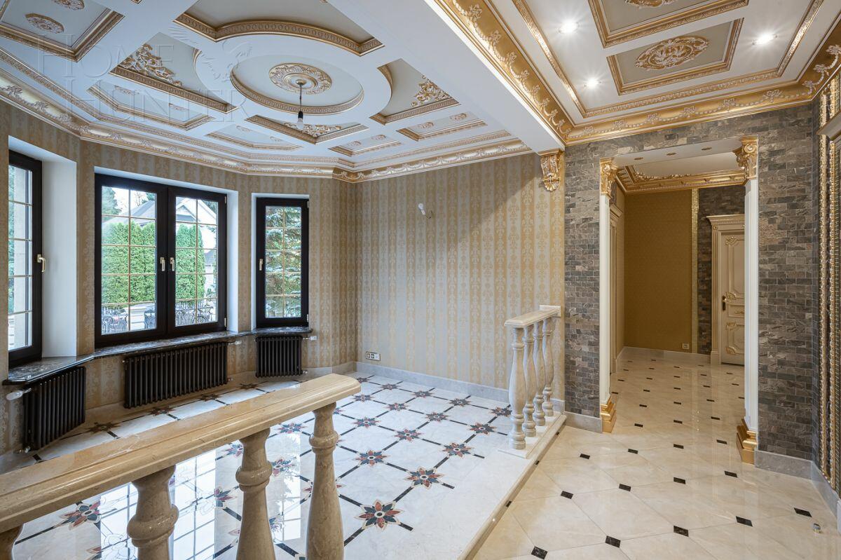 2-этажный коттедж 785 м² с отделкой